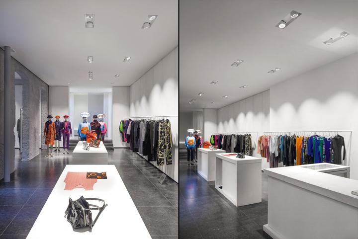 AI-assisted adaptive LED track lighting in a modern European retail store